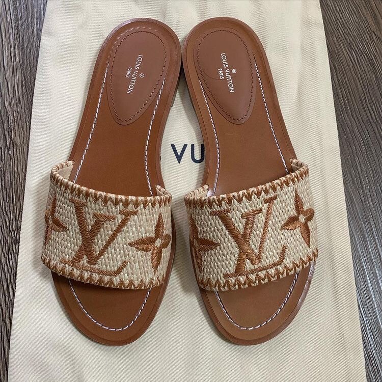 Louis Vuitton ladies sliper