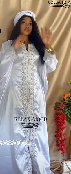 Robe caftan brodée élégante