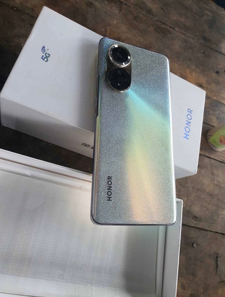 Smartphone HONOR 5G élégant