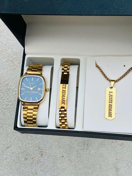 Ensemble Montre et Bijoux Dorés