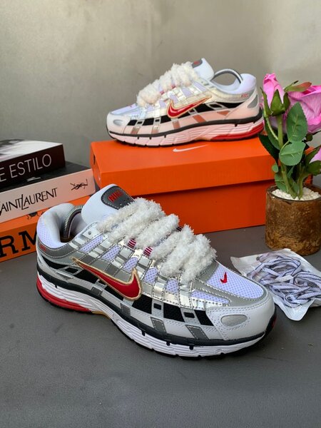 NIKE P-6000 - RED