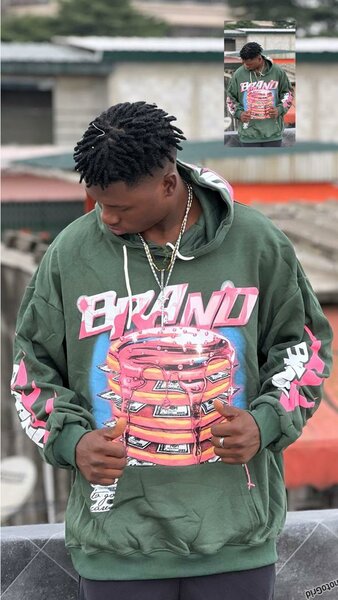 Sweat à Capuche Graphique Style Urbain