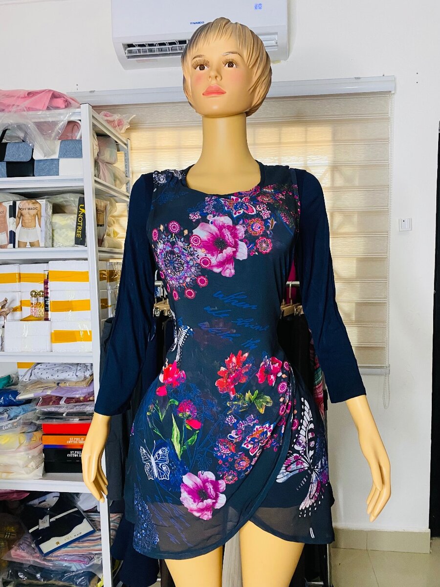Ladies dress
