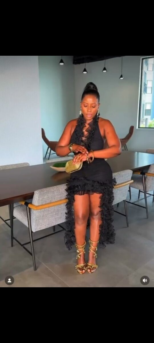 Robe cocktail à volants