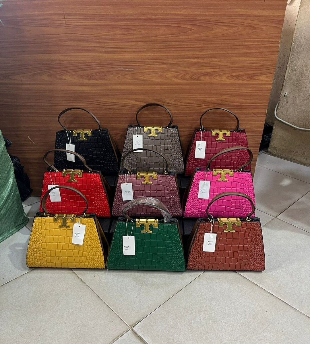 Hand bag's