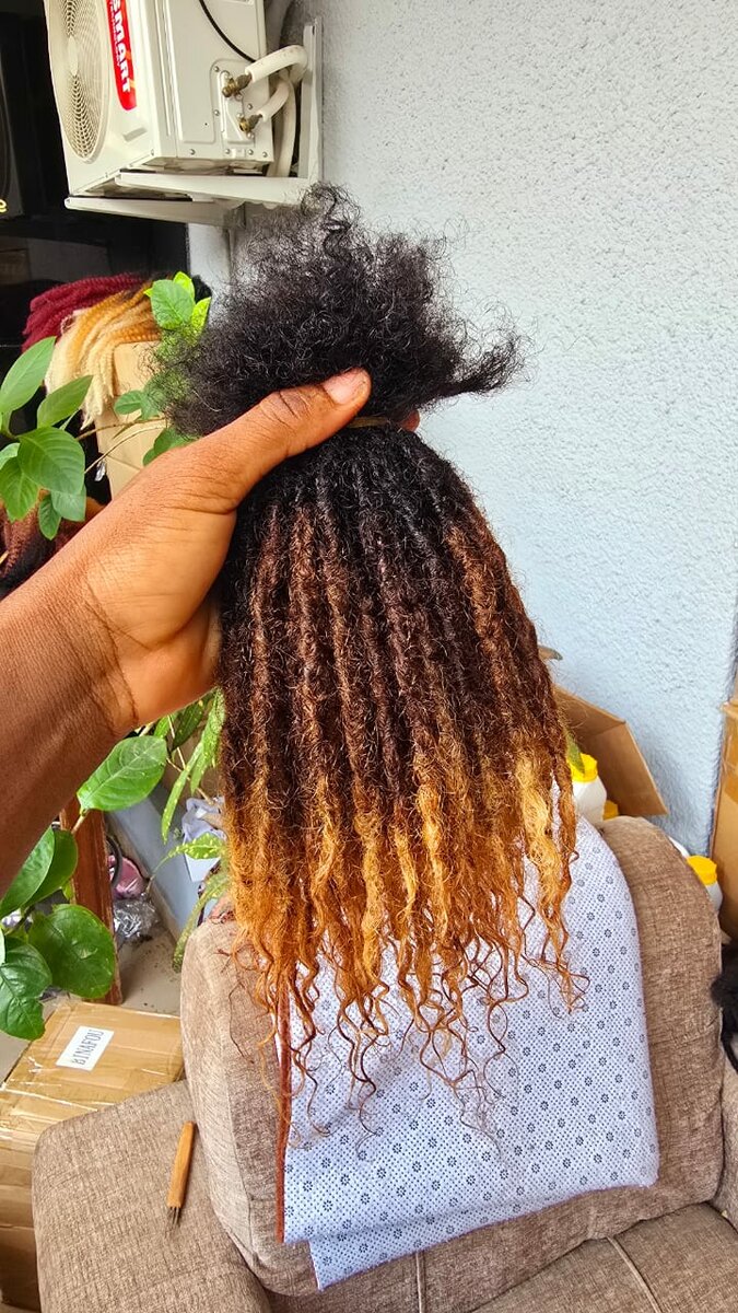 Dreadlocks sisterlocks