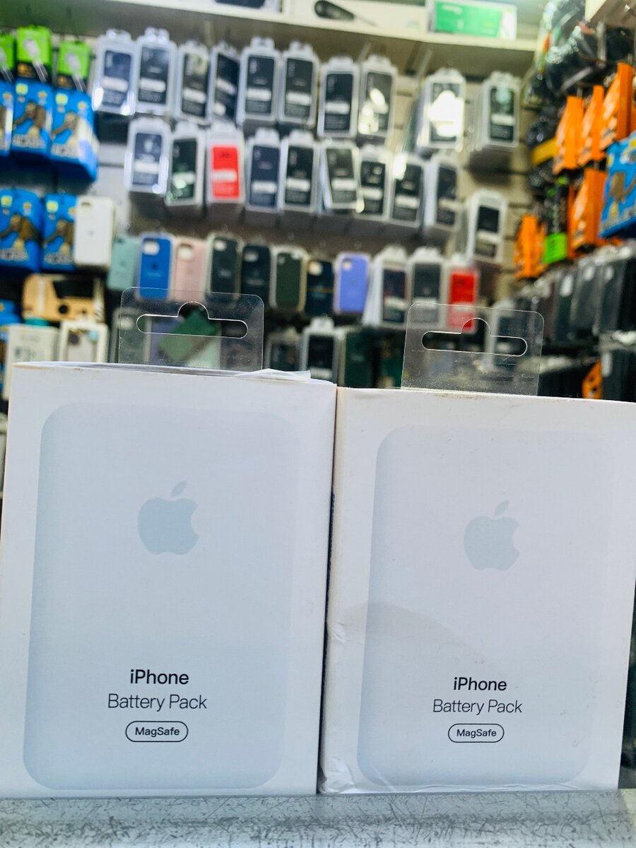  iPhone  MagSafe battery