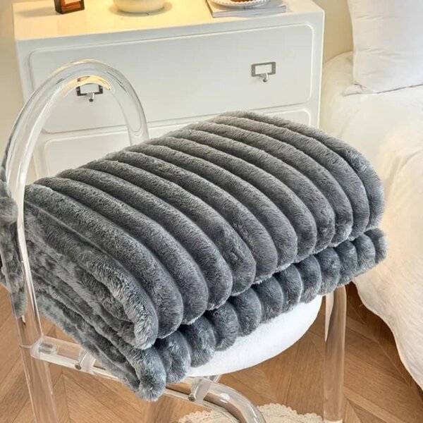 Plaid douillet en fausse fourrure