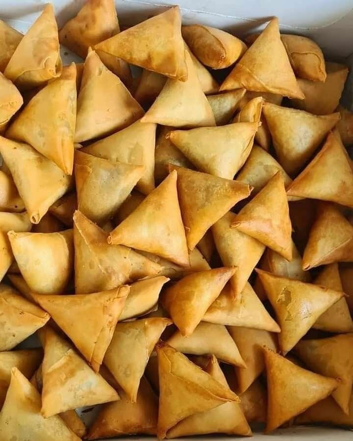Frozen samosa and spring roll