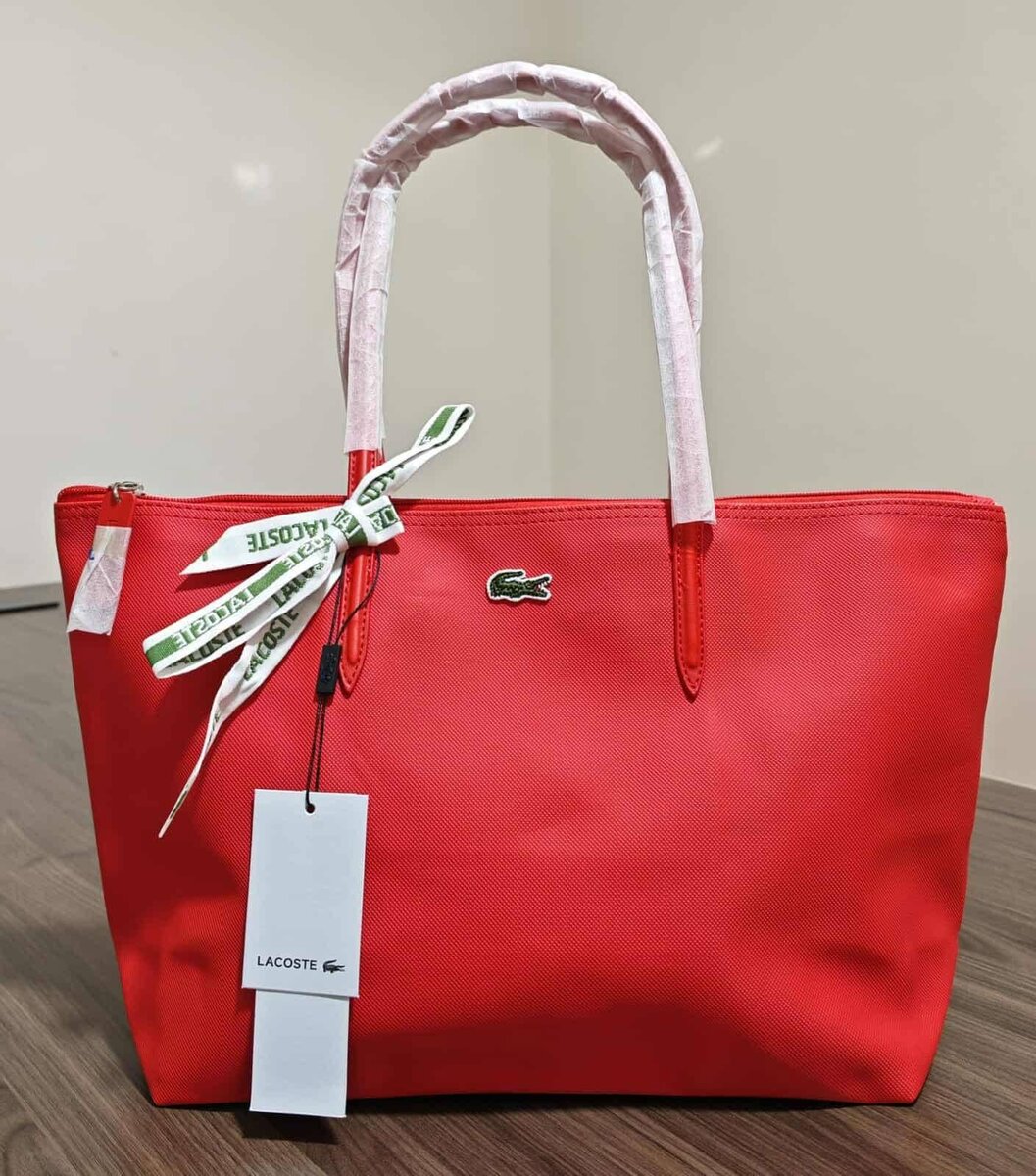 Sac à main Lacoste élégant