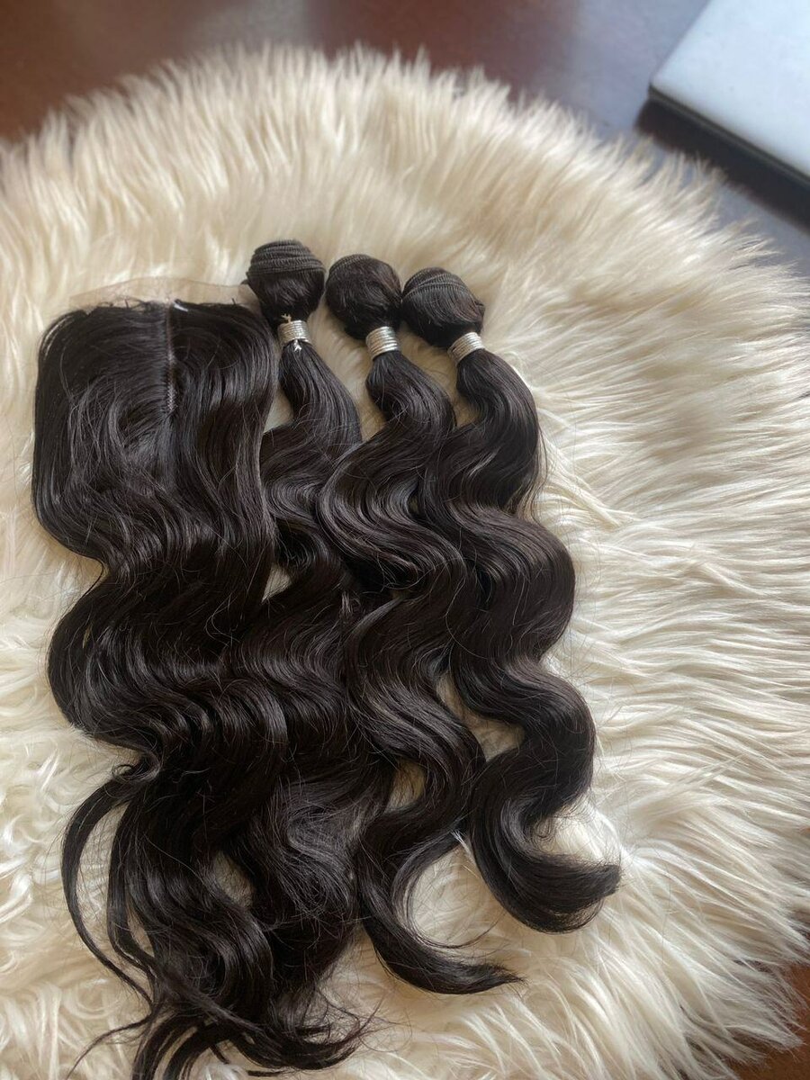 Lida human mix body wave 18 inches.