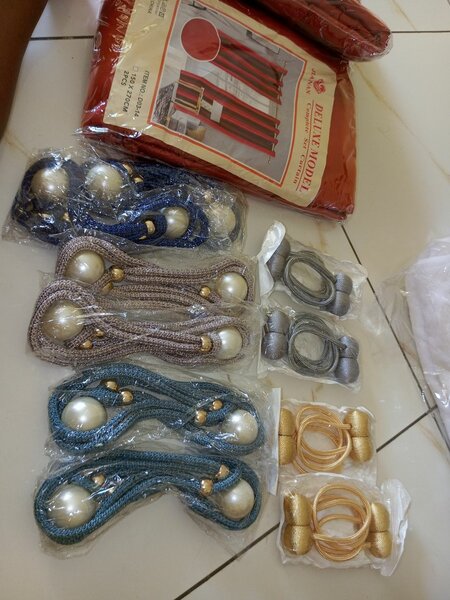 Parure de lit et embrasses