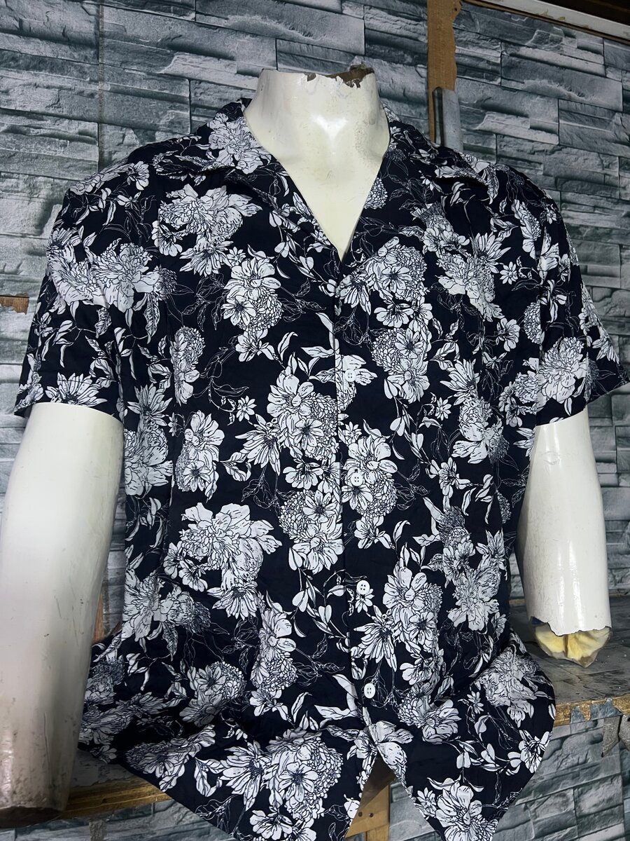 Chemises à motifs floraux homme