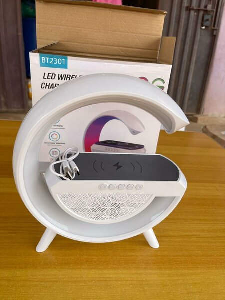 LED wireless charging speaker