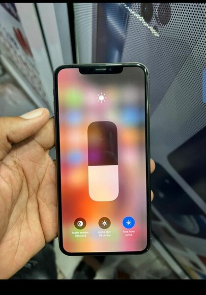 iPhone Xs en très bonne état