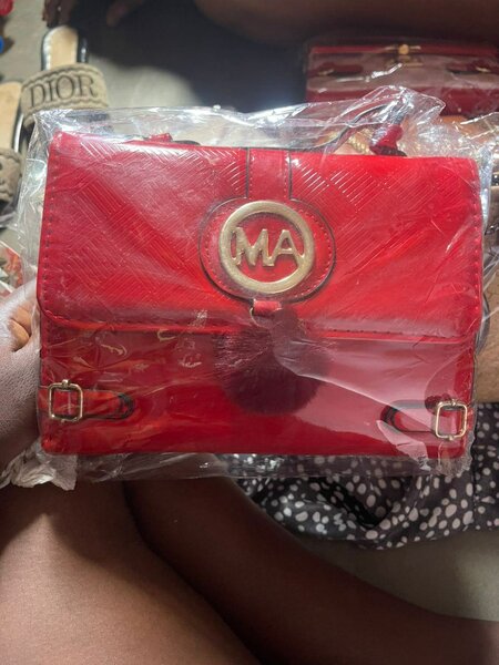 Sac à main en cuir élégant femme