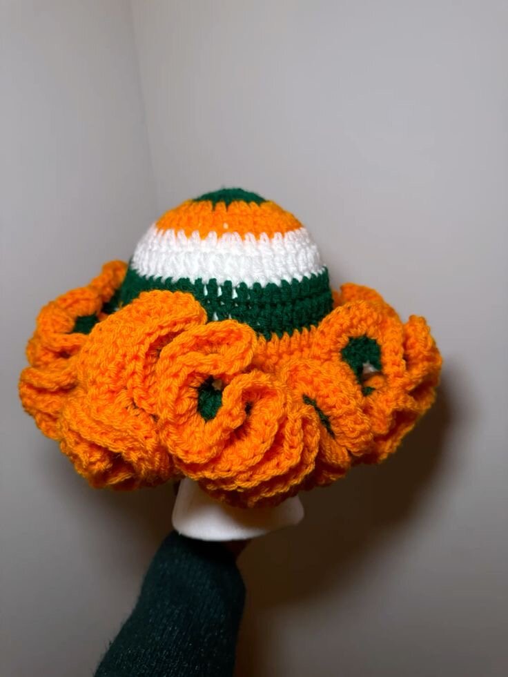 Bonnet tricoté vibrant