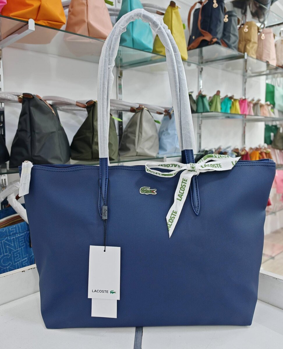 Sac à main Lacoste élégant