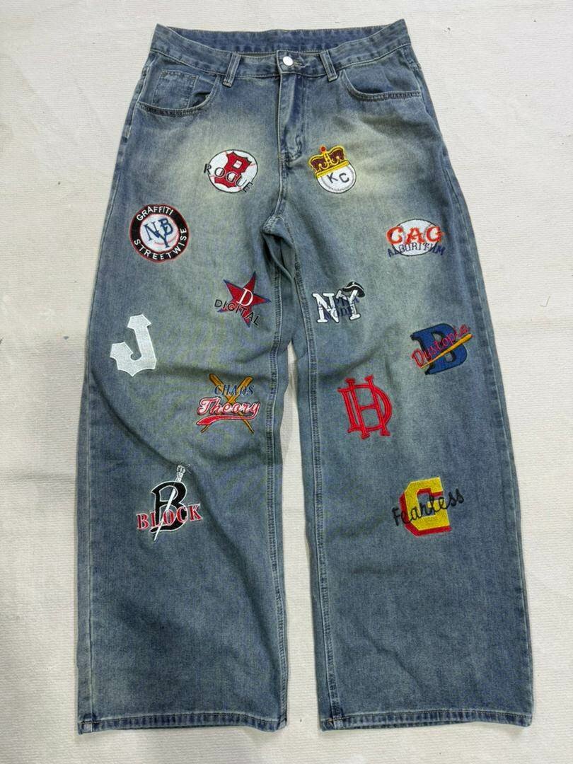 Jeans personnalisés brodés pour homme