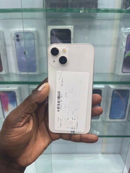iPhone 13 simple