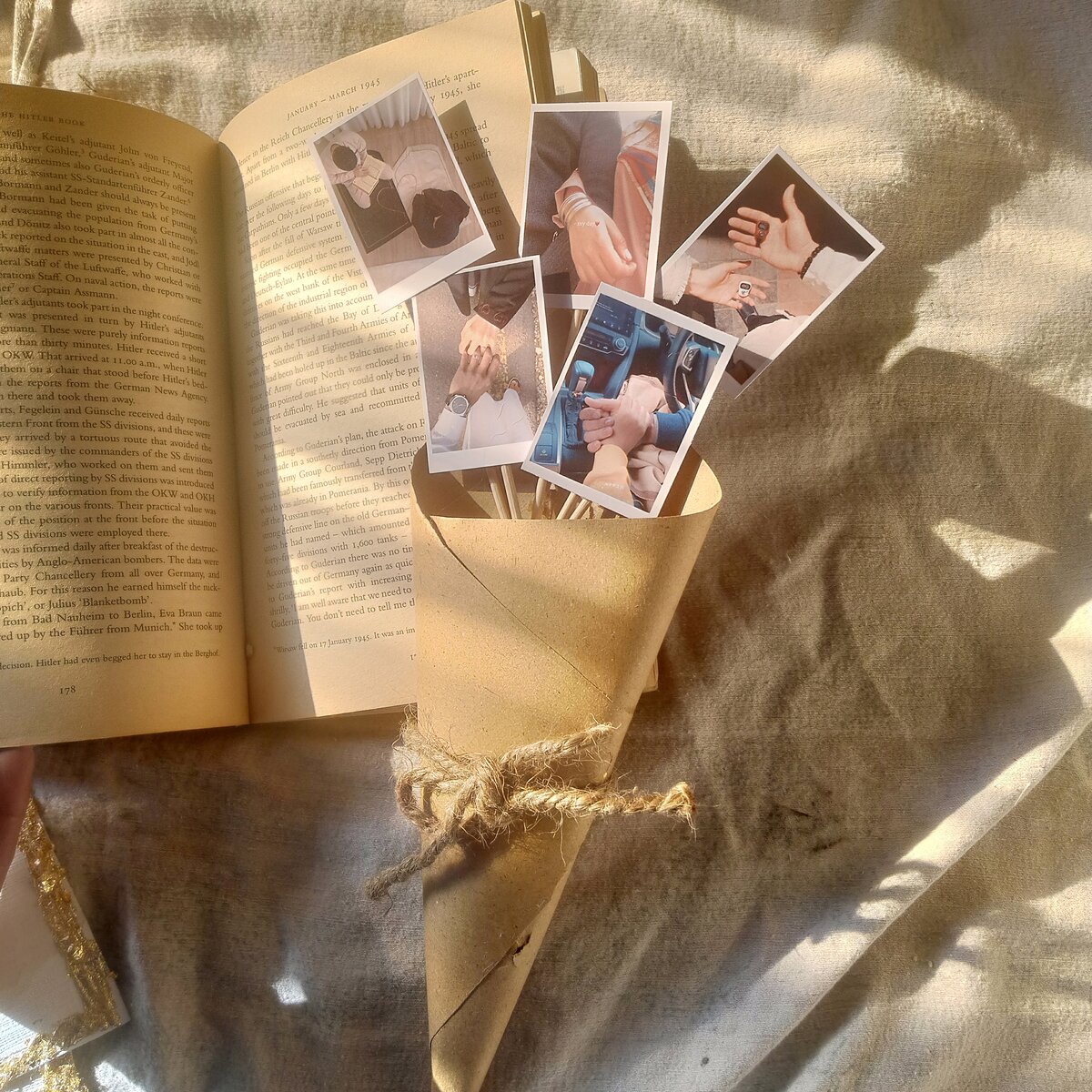 Polaroids bouquet