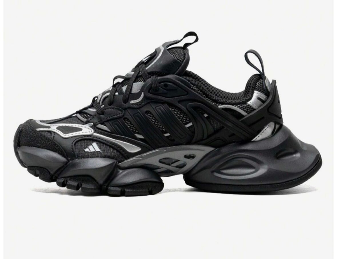 Baskets Adidas futuristes