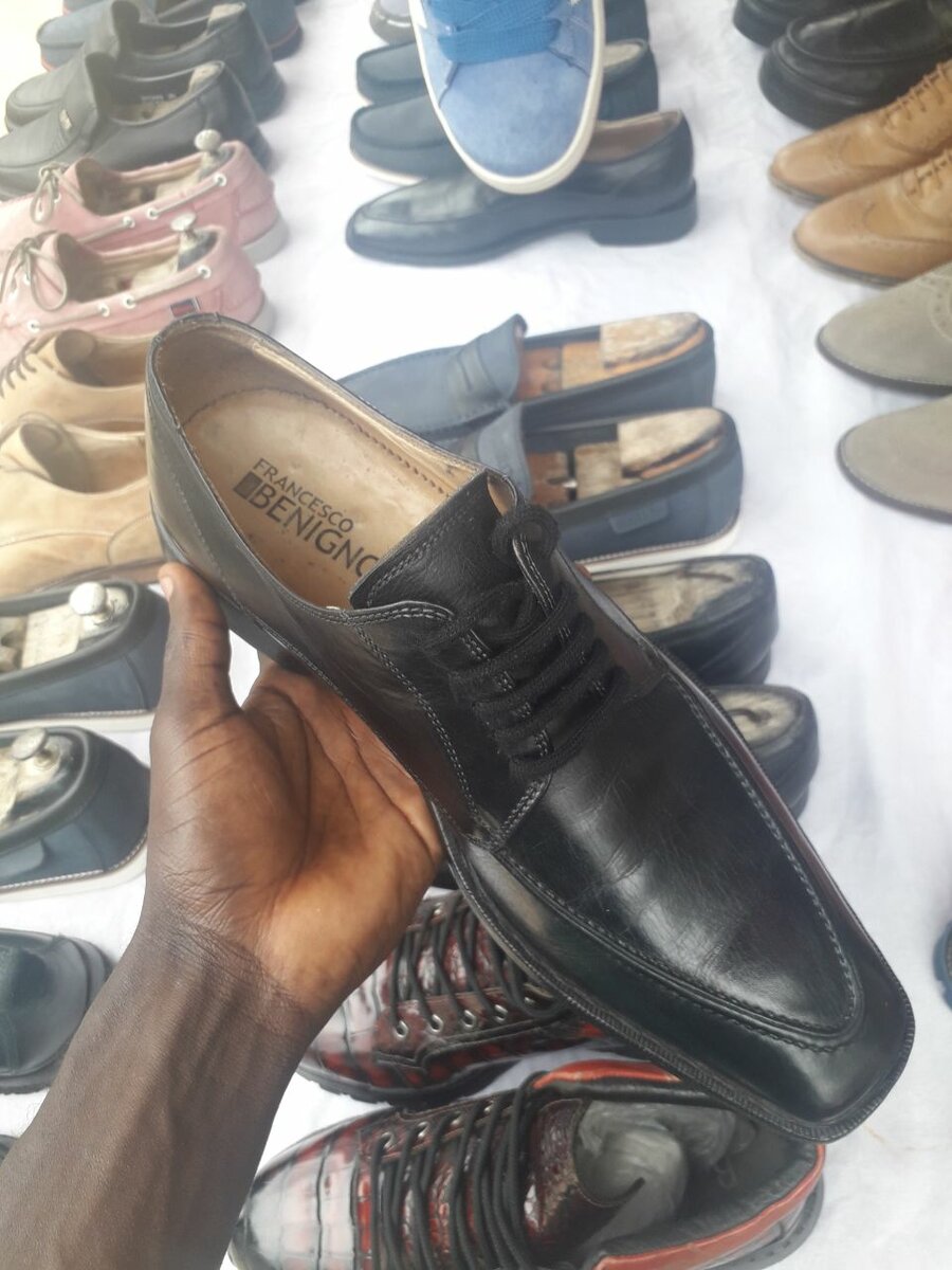 Chaussures Derby en cuir noir