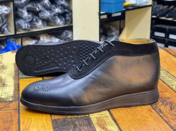 Chaussures Hommes en Cuir Élégantes