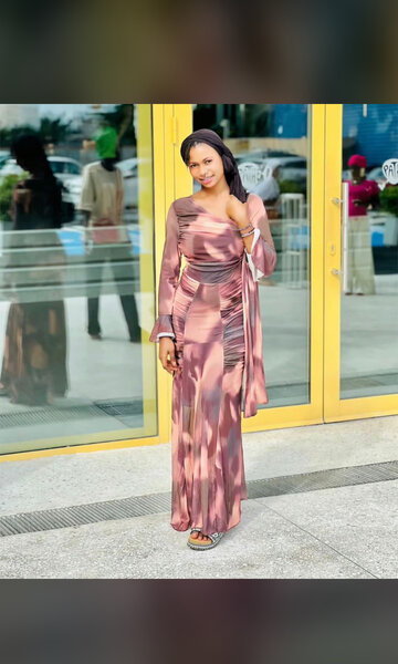 Robe élégante satinée