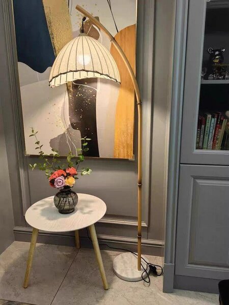 Lampadaire en bambou élégant