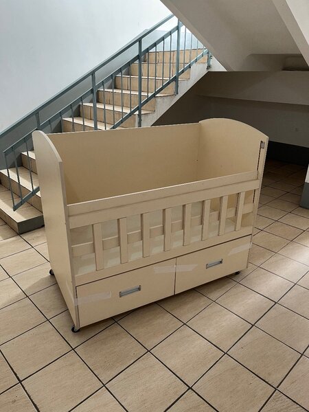 Детская кроватка