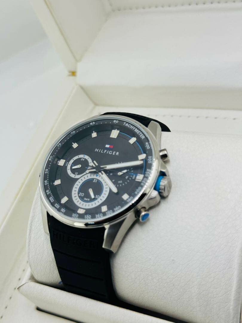 montre Tommy hilfiger