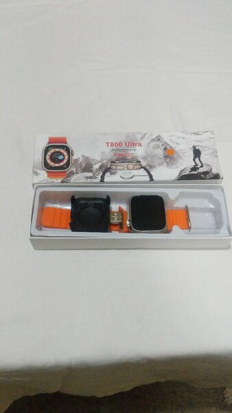 REDUCED TO CLEAR!! T800 Smart Watch   Features: Calls, BT Mu