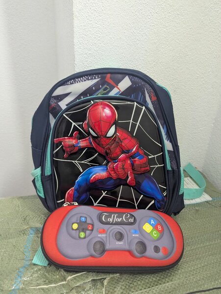 Sac à dos enfant avec trousse