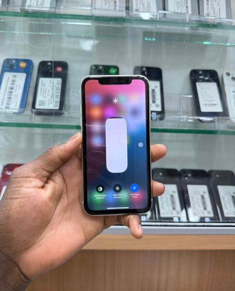 iPhone 11 Blanc 64Go