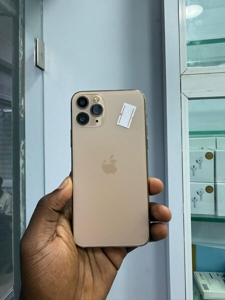 iPhone 11 Pro 64Go Doré