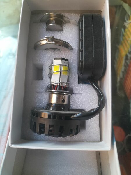 Head light fance