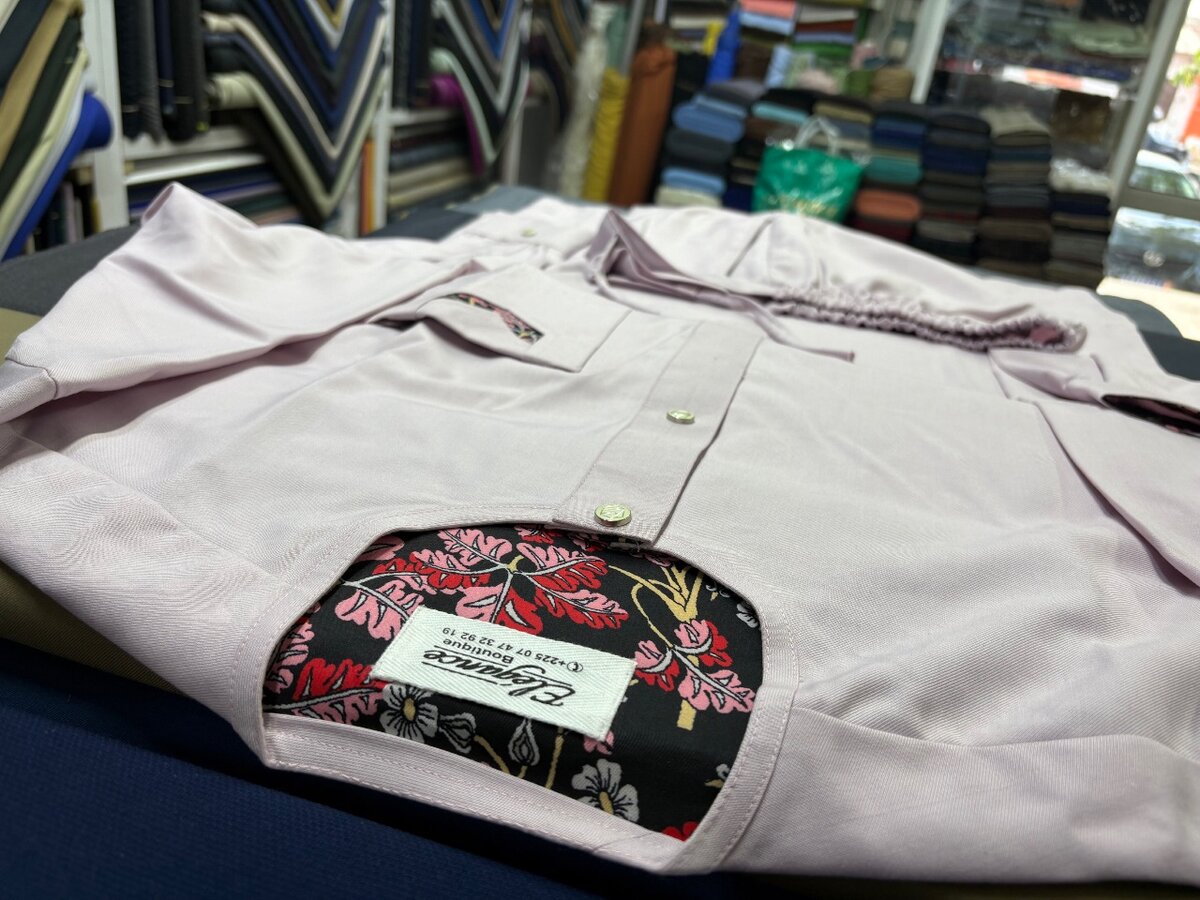 Tenue africaine rose