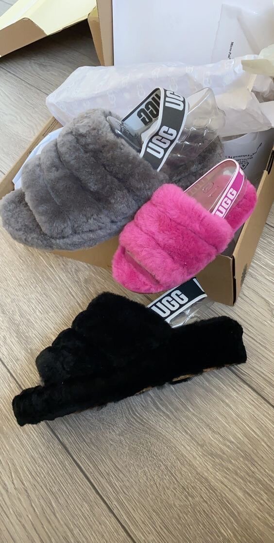 Ladies fashion slippers