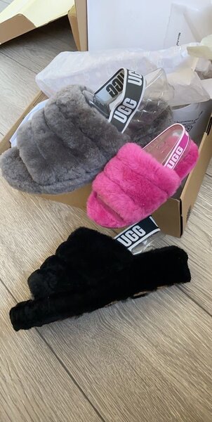 Ladies fashion slippers