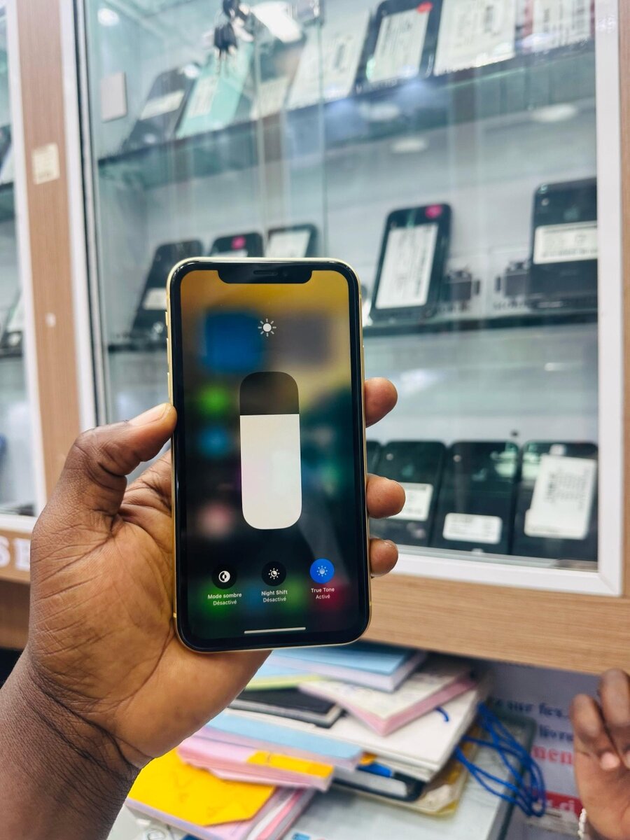 iPhone XR Jaune