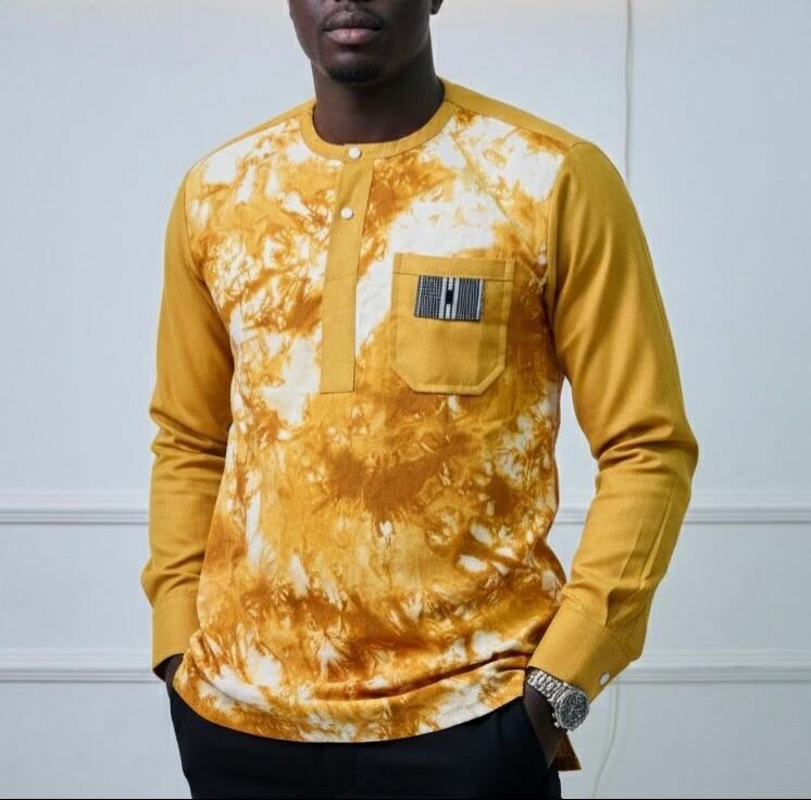 Chemise manches longues.