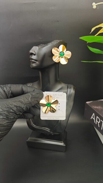 Boucles d'oreilles florales élégantes