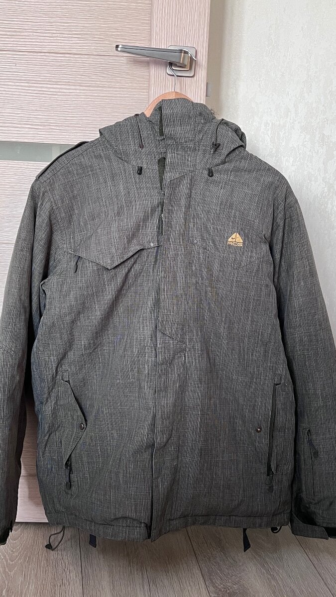 ACG Nike Size M