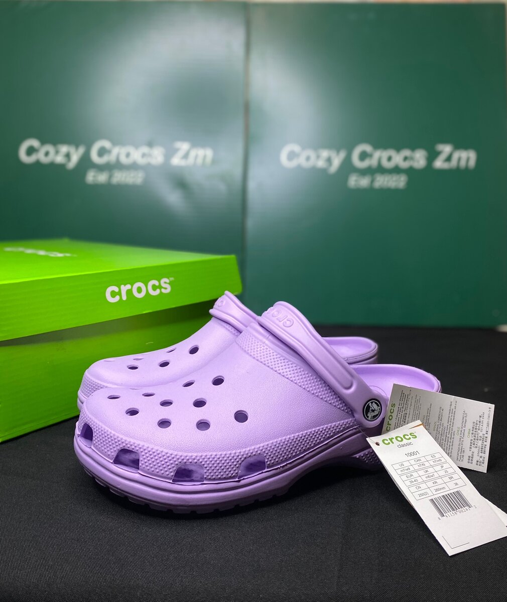 ICONIC CLASSIC CROCS