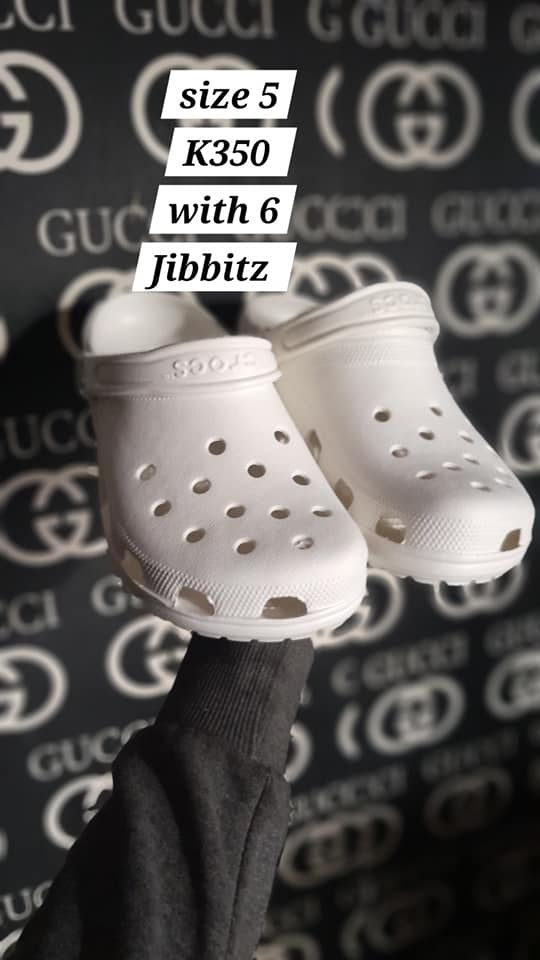 crocs