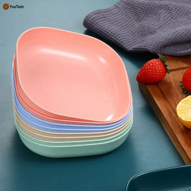 Пластиковые тарелки 10 штук с корзинкой