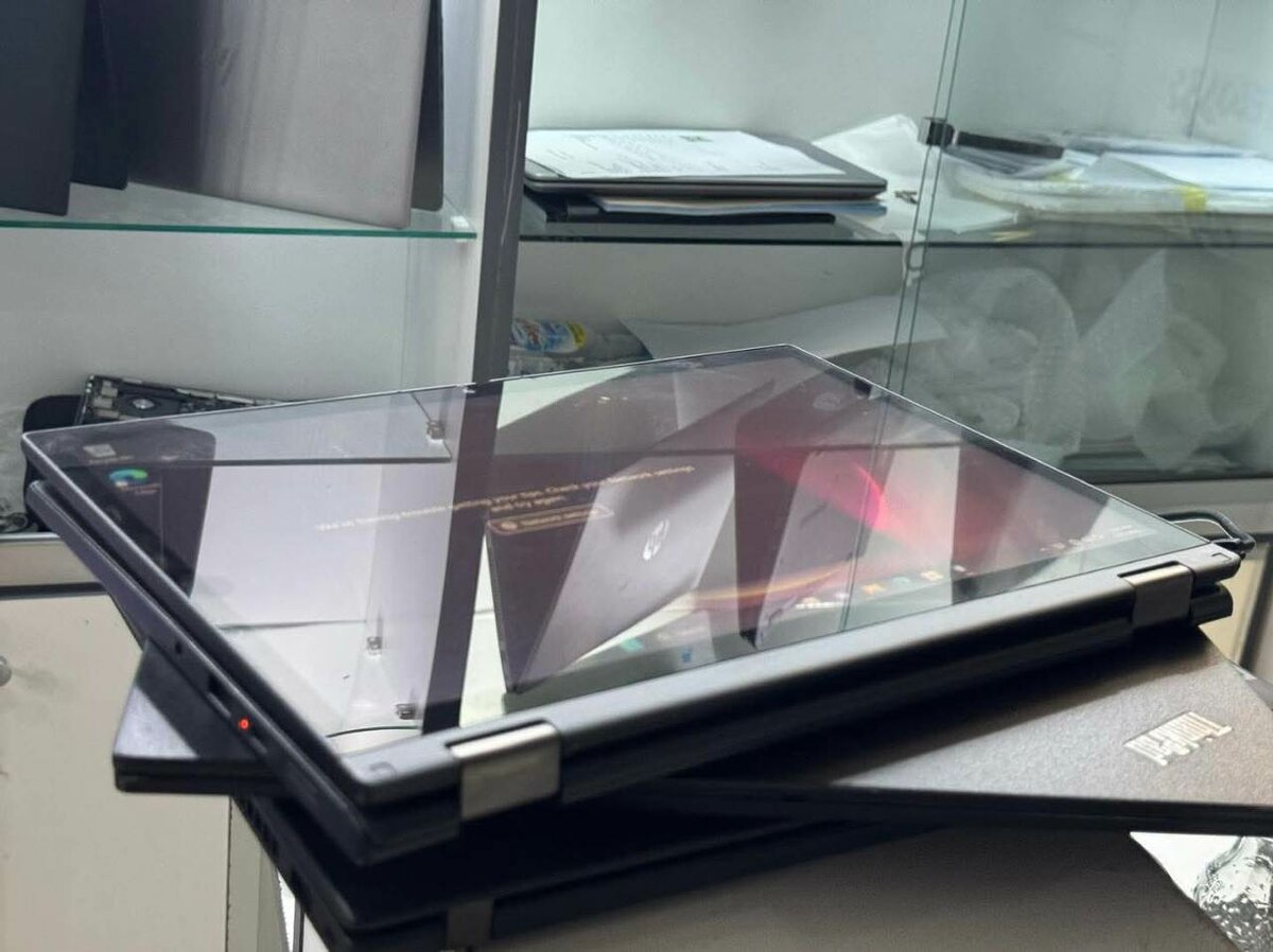 Lenovo ThinkPad Yoga L13