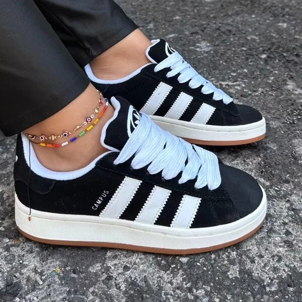 Adidas campus original avec son carton et deux lacet