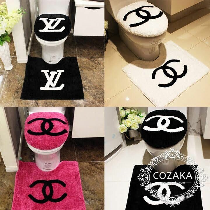 Toilet set